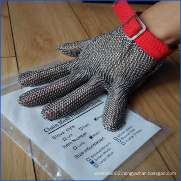 Cut Resistant Meat Gloves in The Form of Hauberk From Stainless Steel